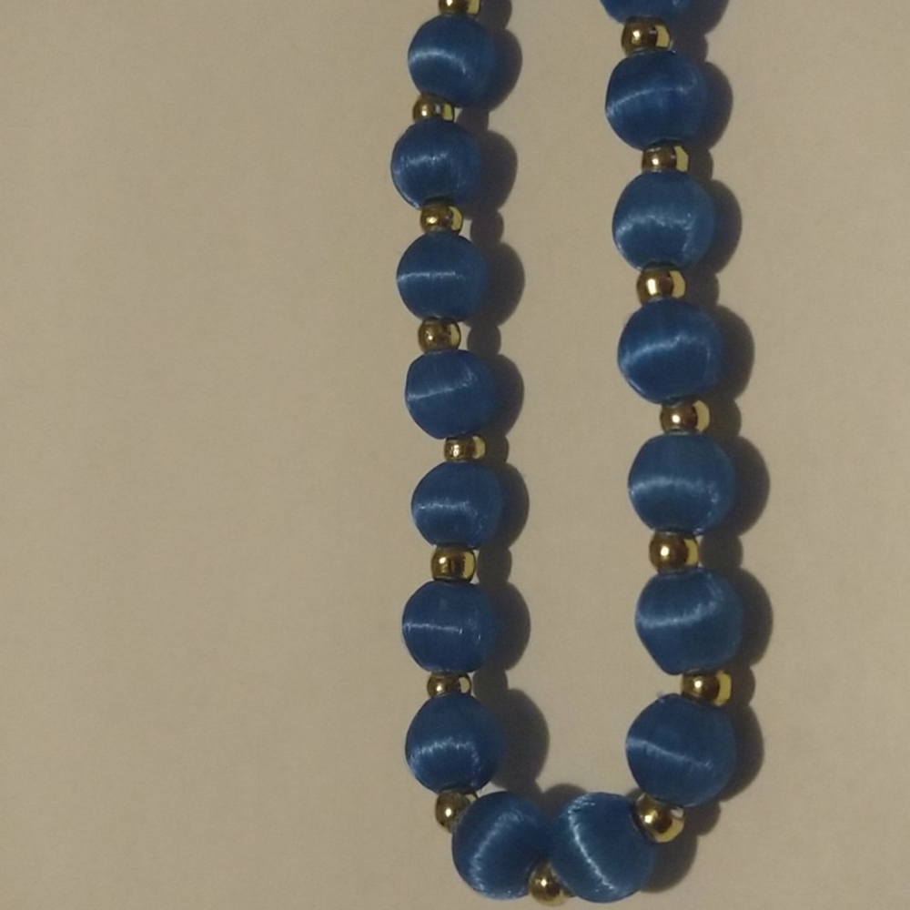 Vintage Silk and gold necklace